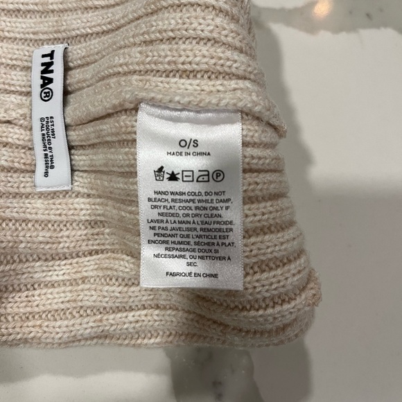 TNA wool blend beanie - Picture 3 of 4